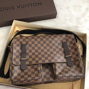 LOUIS VUITTON Damier Ebene Broadway Messenger Bag